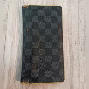 Louis Vuitton Brazza Long Wallet - Damier Graphite Yellow